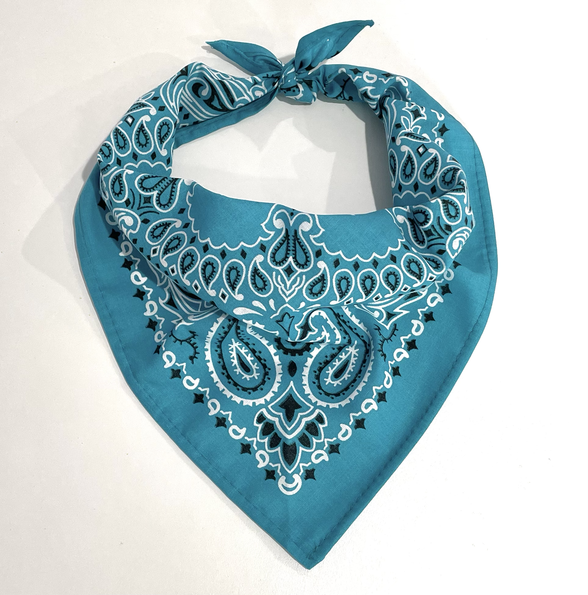 Cape Crafter – Engroshandel Bandana - Hund – Kæledyrsbandanas i hverdagsstil - assorterede mønstre2