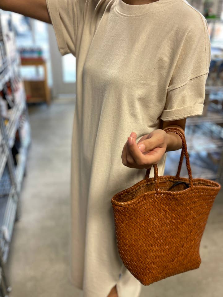 Sa robe (2XS/S - 2M/L) pour la vente par Le Bon Shoppe