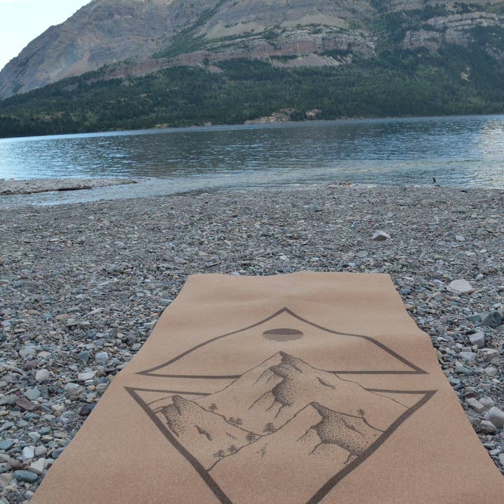 genYOUine - Wholesale Yoga Mat - Cork Yoga Mat - Mountains2