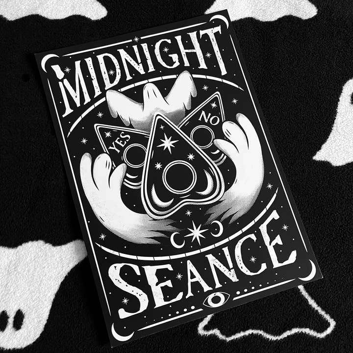 Midnight Seance Gothic Ghost op A4-formaat voor wholesale door October 31st