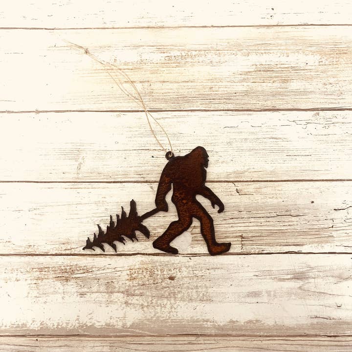 Universal Ironworks USA - Wholesale Ornament - Bigfoot Yeti Sasquatch with Tree Rustic Metal Ornament1