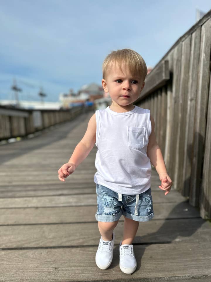 Bambus lommetank | Hvid for engroshandel hos Small Fry Clothing Company