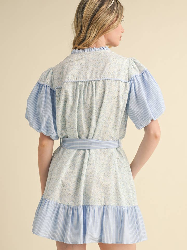 &MERCI – Engroshandel Kjole - Dame – MØNSTRET KJOLE MED FLÆSER MINI MDR38555