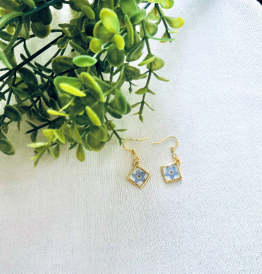 Survivors Alliance for Growth and Employment - Wholesale Dangle Earrings - Forget-Me-Not Earrings (Diamond Gold)3