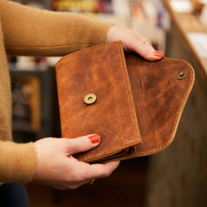 Lazarus Artisan Goods - Wholesale Wallet - Women's - Reina Wallet | Leather Goods | Artisan Made | Ethical10