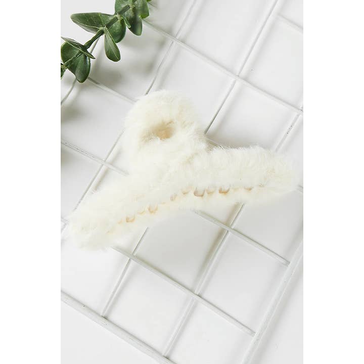 Hana - Wholesale Hair Clip - Women's - Solid Color Furry Single Knot Hair Claw2