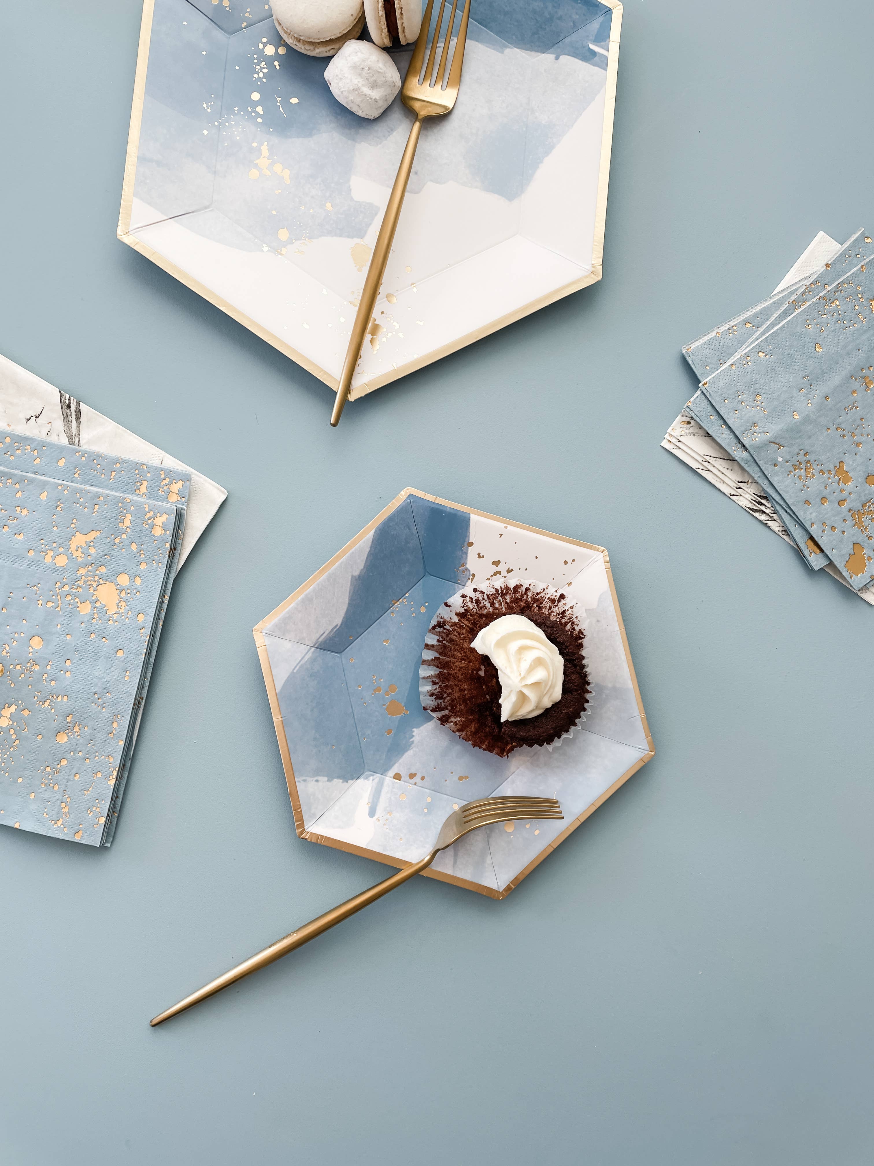 Harlow & Grey – Engroshandel Engangsserviet – Malibu - Blå akvarel cocktailpapirservietter12