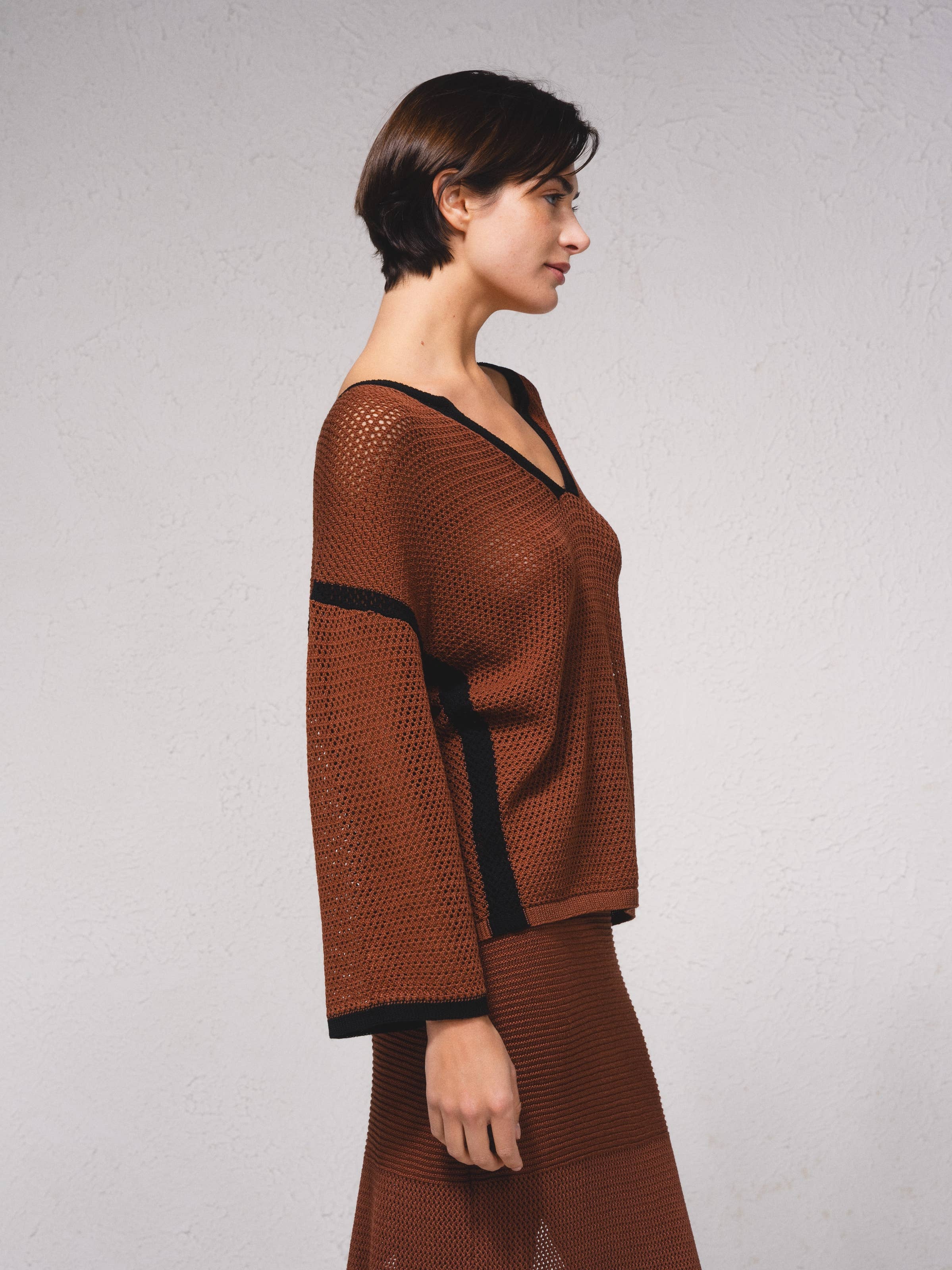 SMF - Wholesale Knit Sweater - Women's - 259158 - Sweater with contrast stitching 7