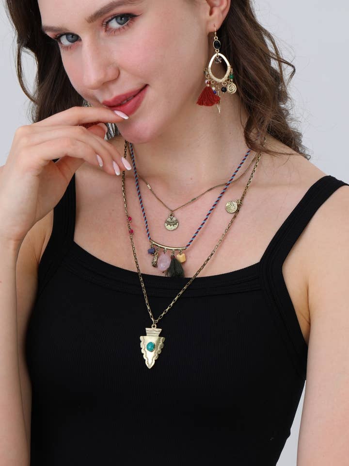 Set di Collane a Strati con Ciondolo a Punta di Freccia 🌿 per la vendita all'ingrosso da parte di Leto Accessories