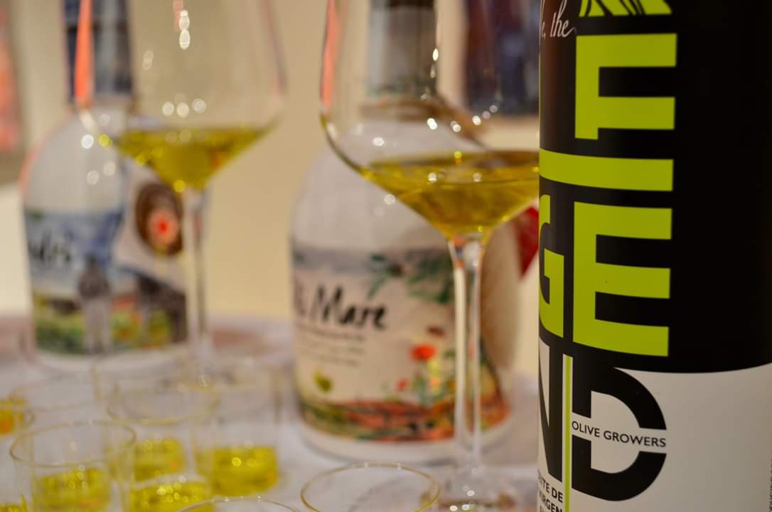 PALACIO OLIAXI - Wholesale Olive Oil - Early Harvest Extra Virgin Olive Oil ECO HOJIBLANCA 500 ml19