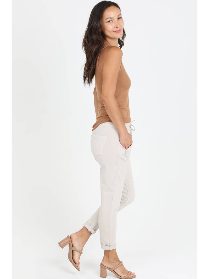 Nostalgia - Vente Pantalon d'intérieur/de jogging – femme - JOGG DE JOGGING EN TISSU ÉPONGE NP746-ASIS AVEC LIEN À NOUER SUR LE DEVANT ET POCHE ZIPPÉE29