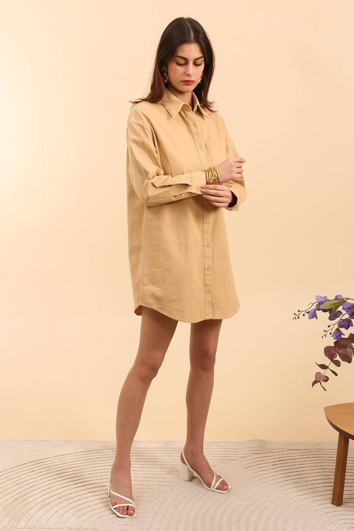 Daphnea – Engroshandel Kjole - Dame – 5778 kort solid skjortekjole med lange ærmer7