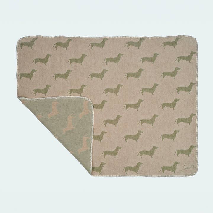 Leopold's Finest for dogs - Wholesale Pet Blanket - Dog - Dachshund dog blanket olive1