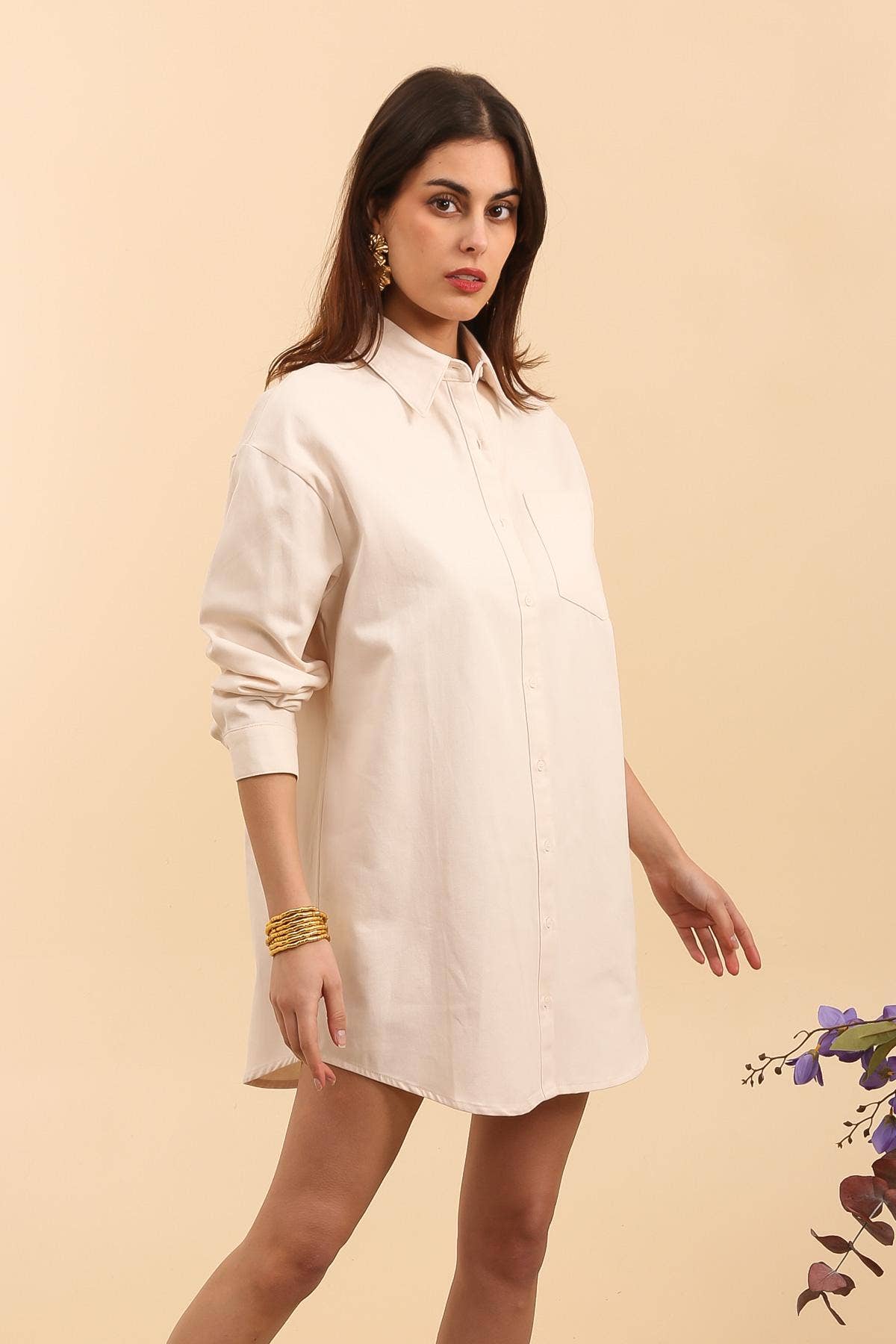 Daphnea – Engroshandel Kjole - Dame – 5778 kort solid skjortekjole med lange ærmer3