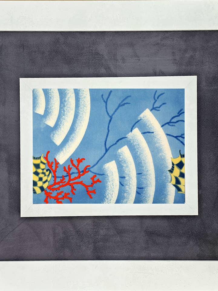 Art Déco II avec terre cuite blanche et tissu pour la vente par The Brightener Group