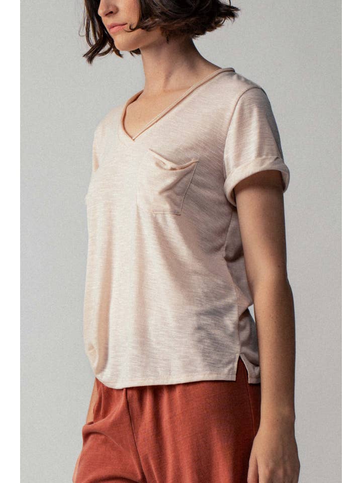 Urban Daizy - Wholesale T-Shirt - Women's - Rolled Sleeve V-Neck Pocket Tee19