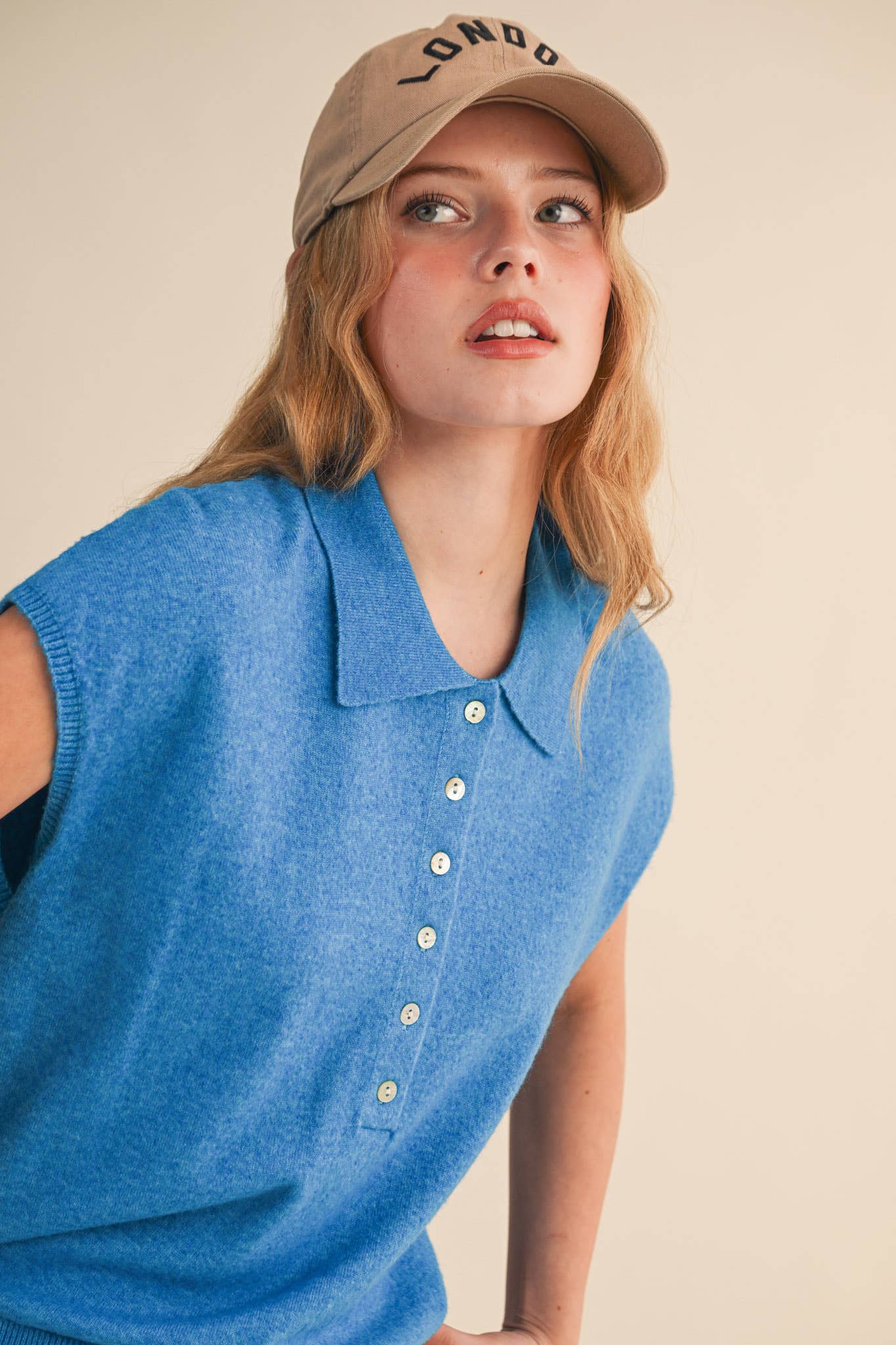 &MERCI – wholesale Tröjväst – Dam – ÄRMLÖS TRÖJA MED KRAGE MSW1123116