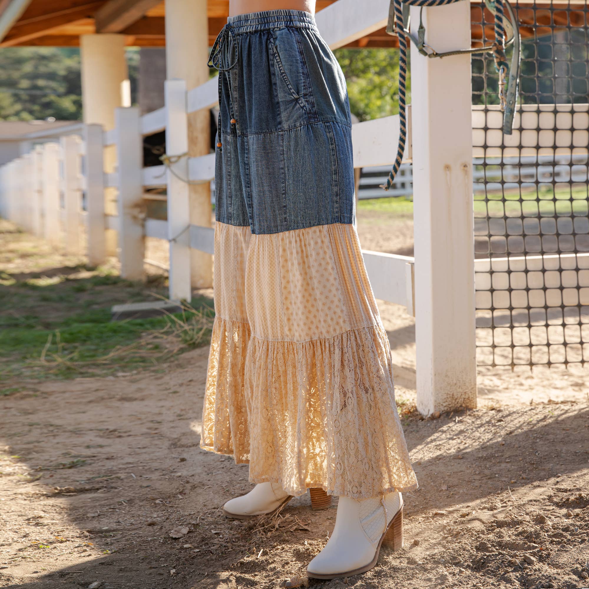 Young Threads - Venta al por mayor Pantalones - Mujer - Pantalones de Encaje y Punto con Inserciones de Parche en Denim de Capas Boho (Nuevo)30