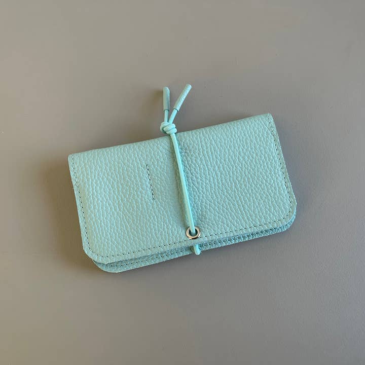 Cartera KNOT de cuero - últimas colores disponibles para venta al por mayor de Marieke Jacobs