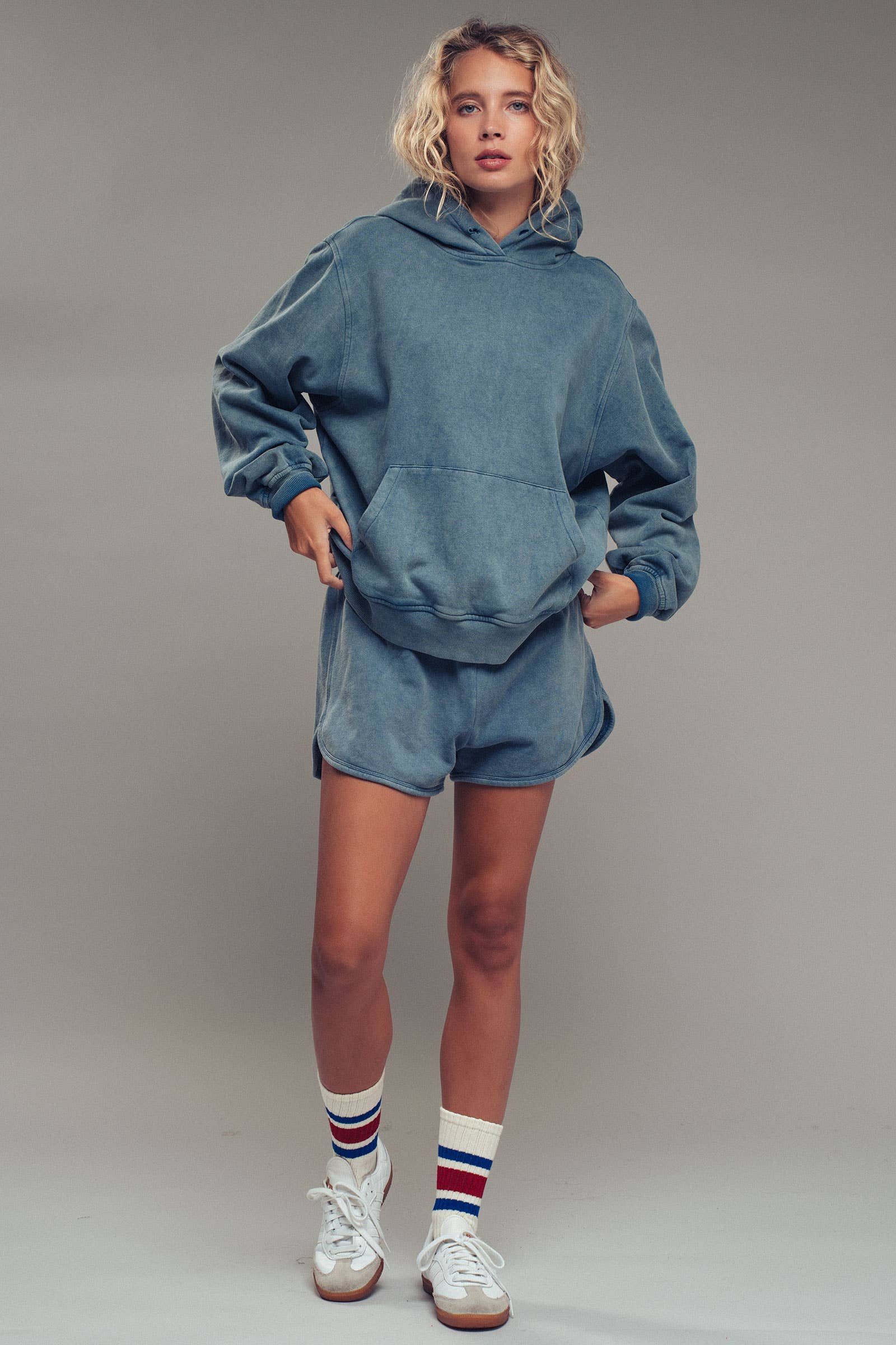 Urban Daizy - Wholesale Hoodie - Women's - Vintage Wash Oversized Brushed Hoodie24