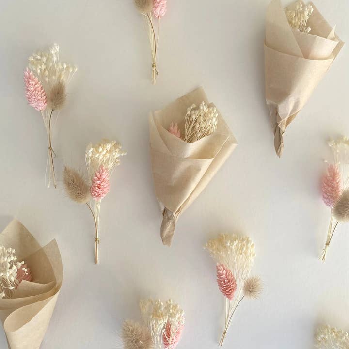 Florir - Wholesale Dried/pressed flowers - Dried flower wedding boutonnieres3