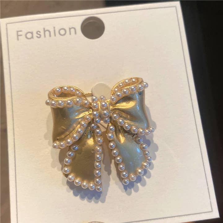 Tourtiwi - Wholesale Brooch - Gold-tone pearl bow brooch
