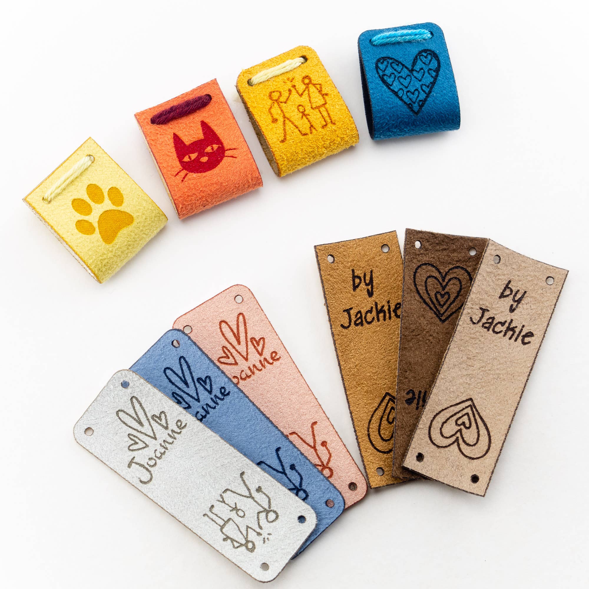 minimize custom tags - Venta al por mayor Etiquetas de regalos - Etiquetas de Marca Plegables Personalizadas - Imitación de Ante - 2 cm x 5,5 cm2