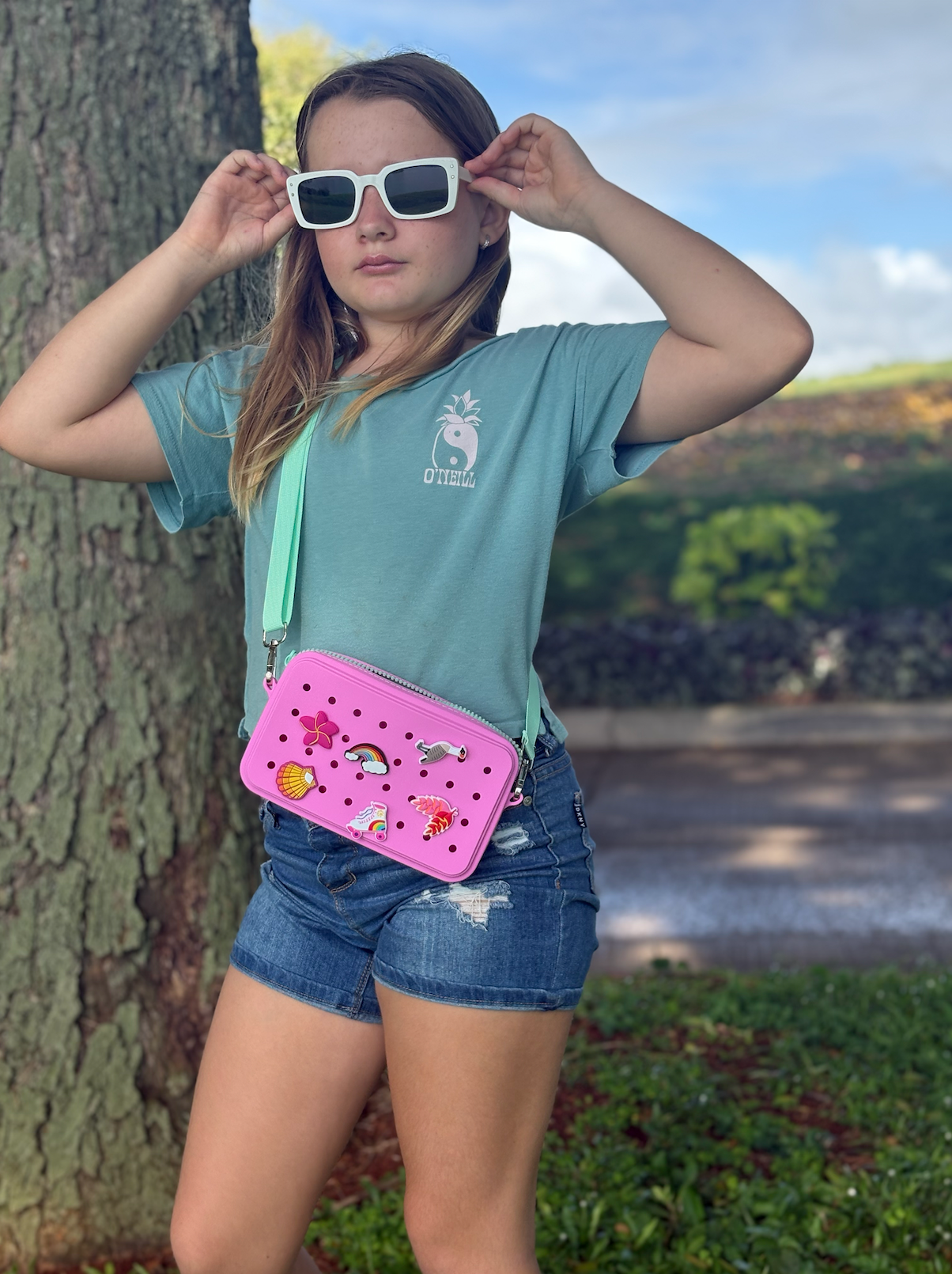 Left Right Design - Wholesale Crossbody Bag - Kids - MyCharm Purse -silicone, customizable, vibrant and versatile16