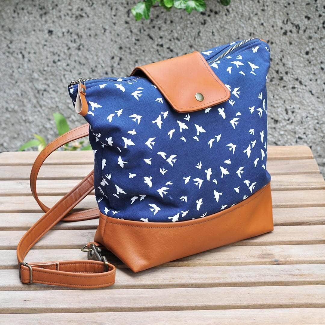 Lauren Holloway - Wholesale Backpack - Women's - Willow Convertible Backpack - Navy Bird0