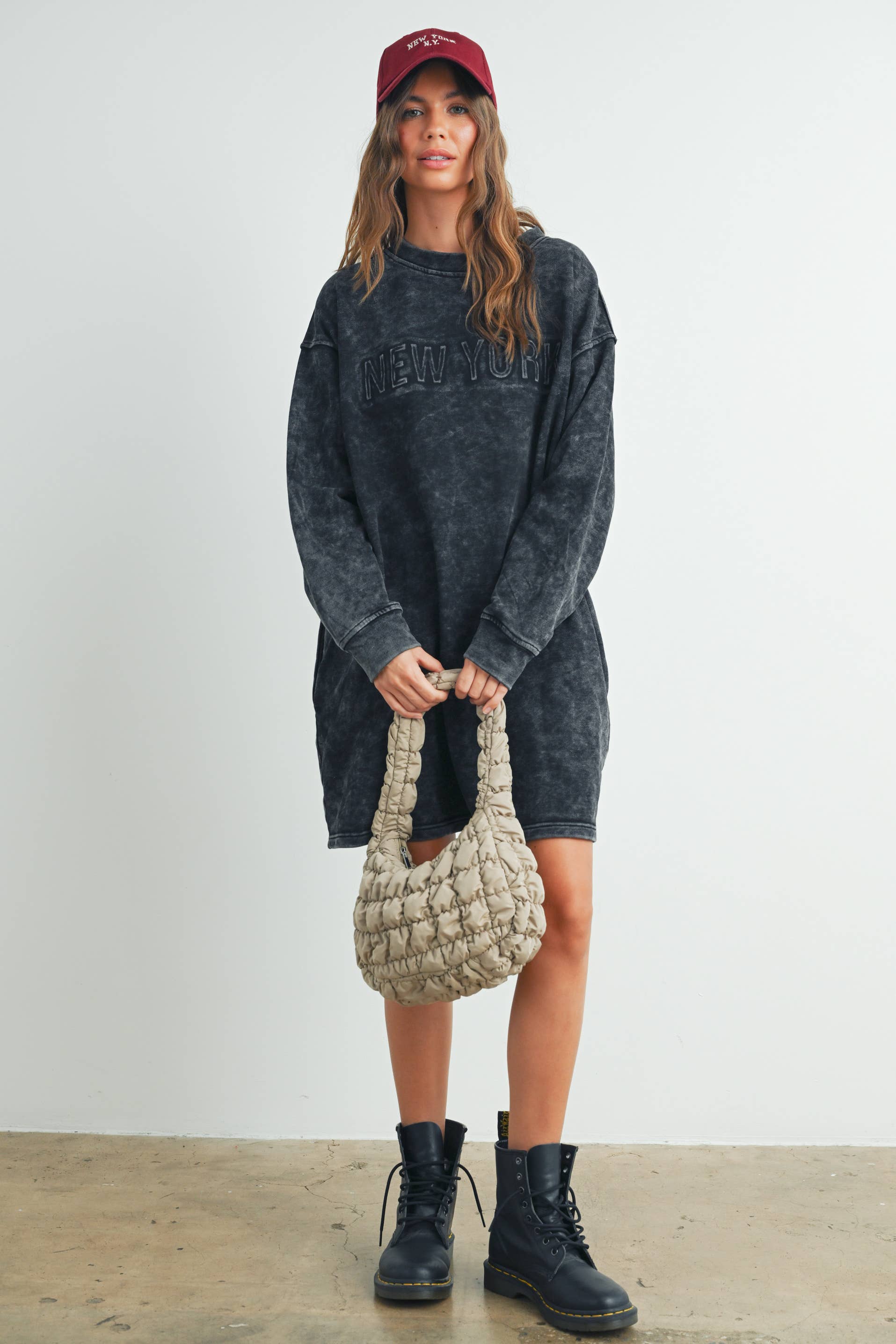 BUTTERMELON – Engroshandel Kjole - Dame – Lang acid wash sweatshirt-kjole - BMD75380