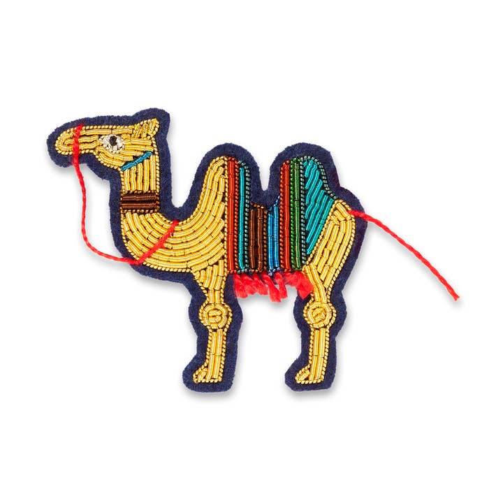 Handbestickte Brosche - Kamel für den Großhandel von Macon & Lesquoy