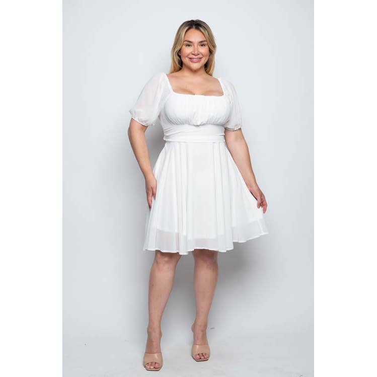 Curve Market - Vente Robe – femme - TAILLE NORMALE EN MOUSSELINE DE SOIE, COL CARRÉ, MANCHES BOUFFANTES, ATTACHE AU DOS, MINI D0