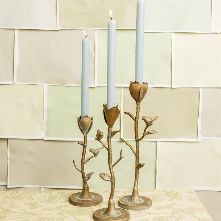 Bougeoirs Tige de Fleur Dorée avec Oiseaux (Ensemble de 3) (Paquet de 2) pour la vente par Audrey's Home & Gift