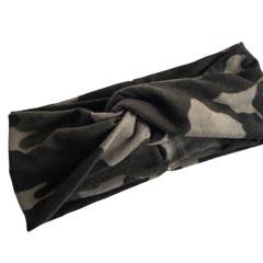 Bandeau turban torsadé camouflage vert pour la vente par The Enchanted Magnolia