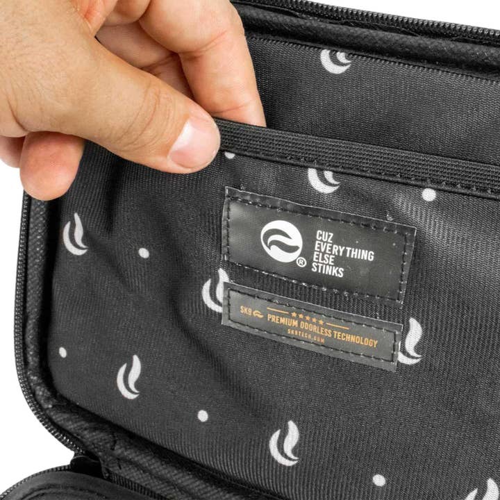 Up N Smoke - Wholesale Humidor/Cigar Accessory - SK9 Large sidekick Smell-Proof Bag