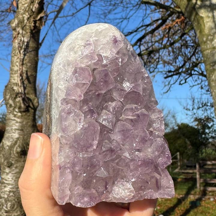 Elf Kendal Hippies - Wholesale Spiritual Stone/Crystal - Amethyst cut base 762g called Zachary wobbly base geode 5