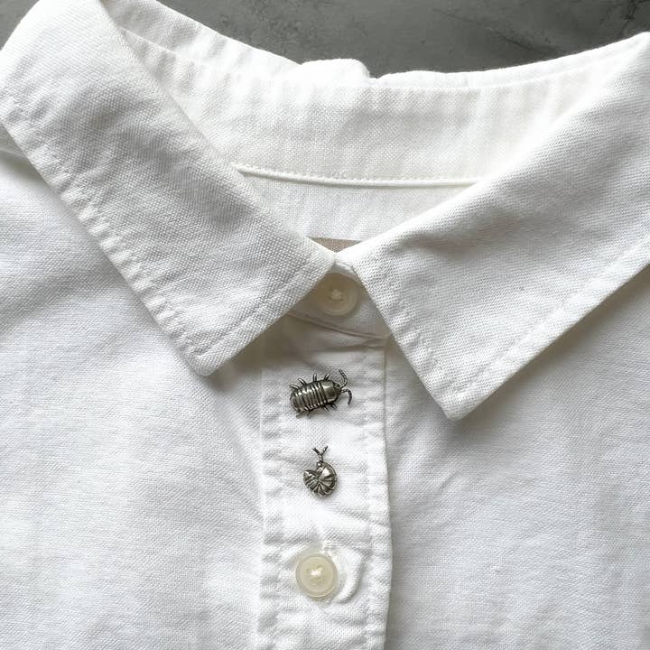 Metal Cloth & Wood – Alfinete/botão de lapela por atacado – Alfinetes de Isópode em Prata de Lei, Latão ou Bronze - Disponíveis Individualmente ou como Par Desigual! Presente Perfeito para Bicho-de-conta, Bicho-bola!6