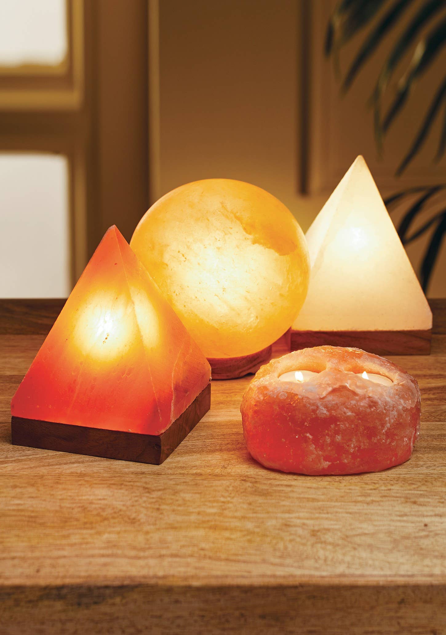 Namaste – wholesale Salt lamp – Natural Colour Pyramid Shaped Himalyan Salt Lamp1
