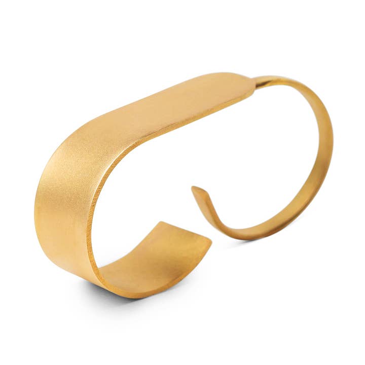Bague « J » Bidedo pour la vente par Ginger & VelVet