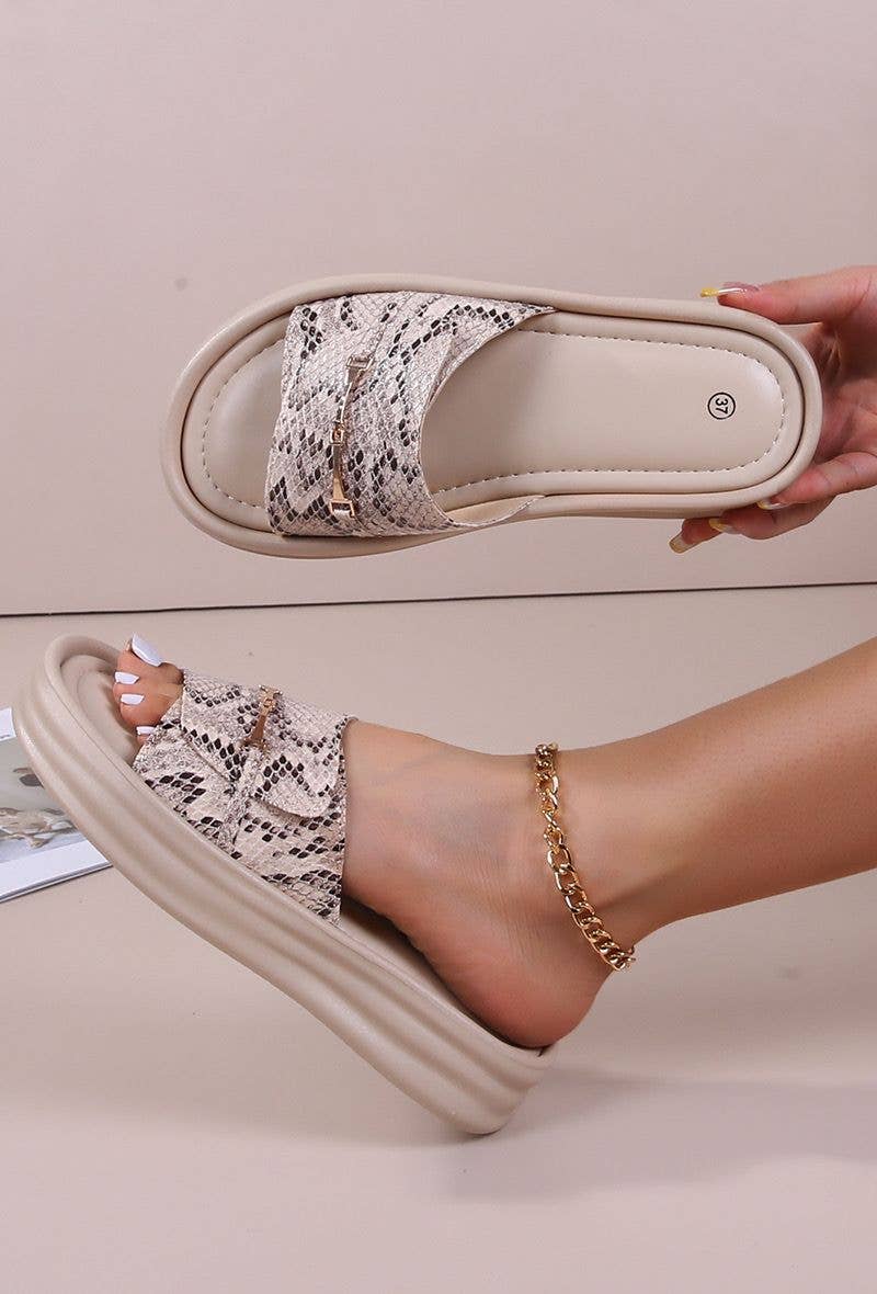 No Doubt Shoes – wholesale Slides – Women’s – SLIP ON THICK SOLE OPEN TOE SLIDERS 3