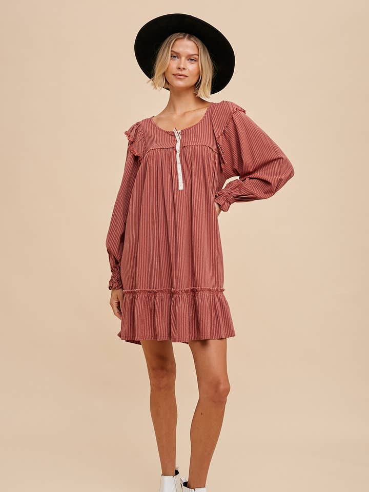 ROBE COURTE À MANCHES LONGUES EN COTON pour la vente par In Loom