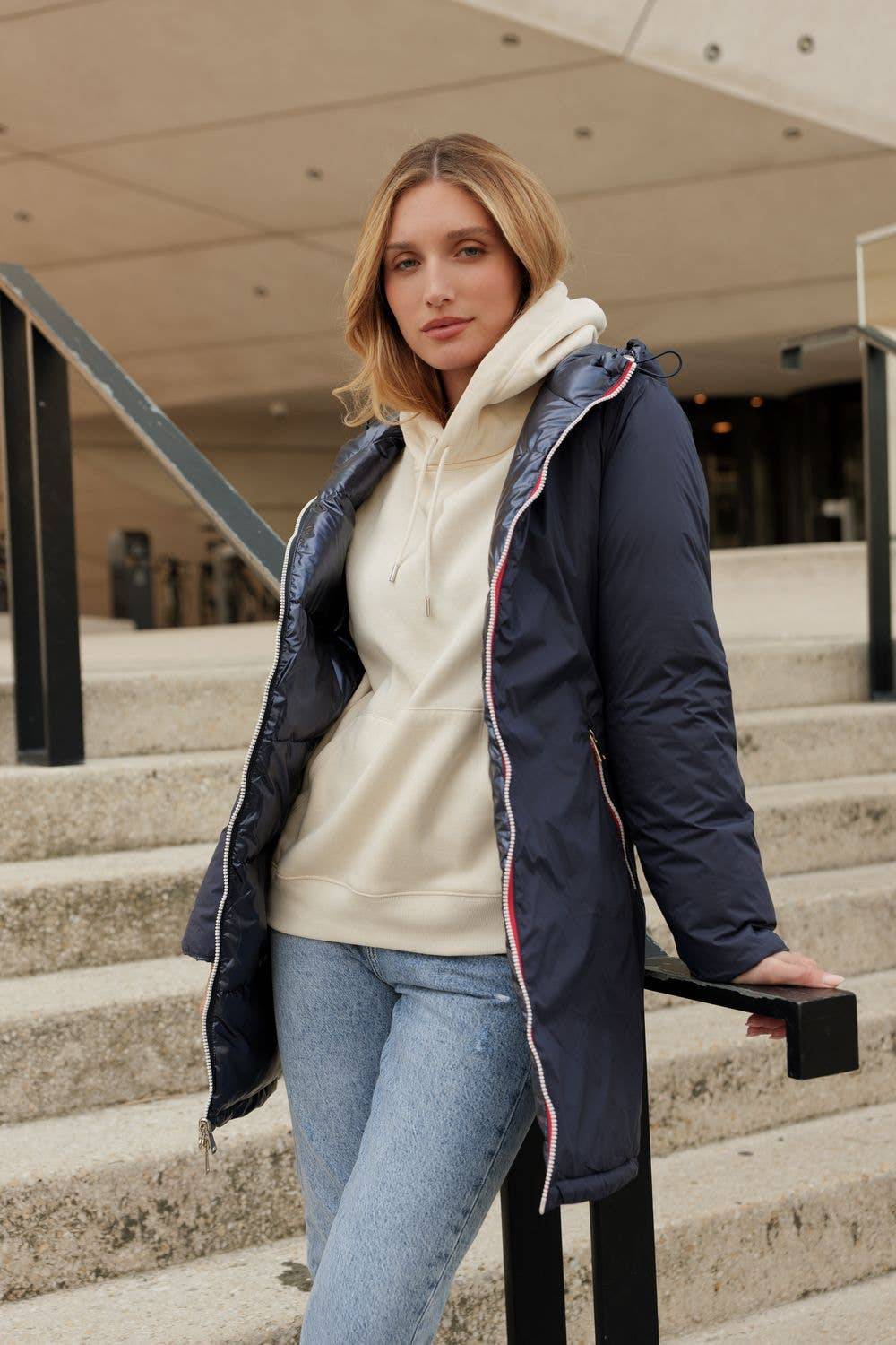 Attrait Paris - Wholesale Puffer Jacket - Women's - Mid-length reversible waterproof puffer jacket7