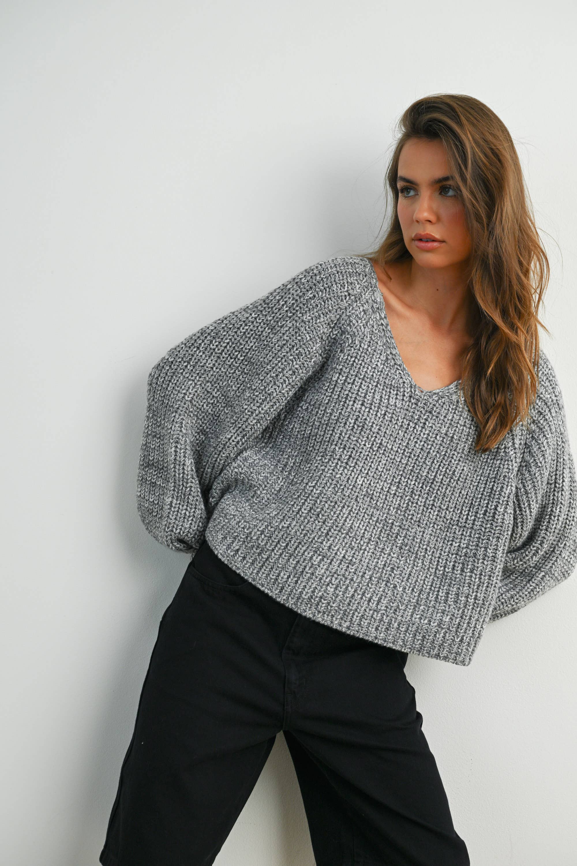 BUTTERMELON - Wholesale Knit Sweater - Women's - Tie-Back V-Neck Drop Shoulder Long Sleeve Top - BMW781023