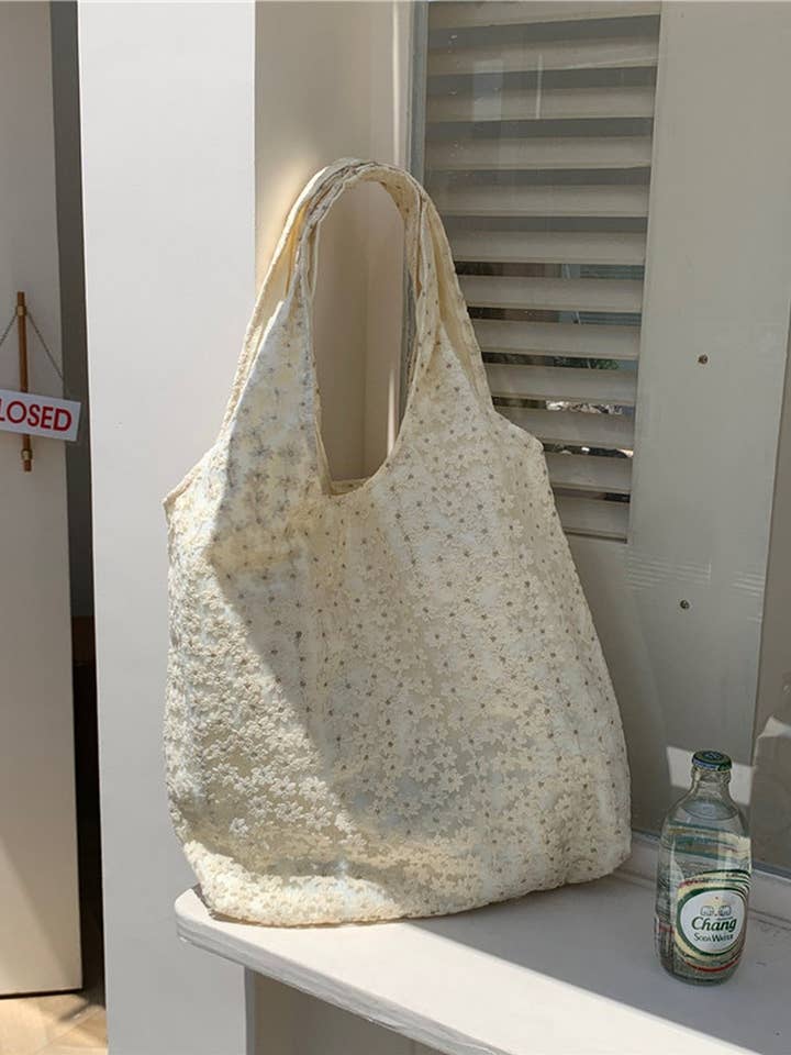 CWAB3907_LARGE CAPACITY SAKURA LACE CANVAS SHOULDER BAG for wholesale by NINEXIS