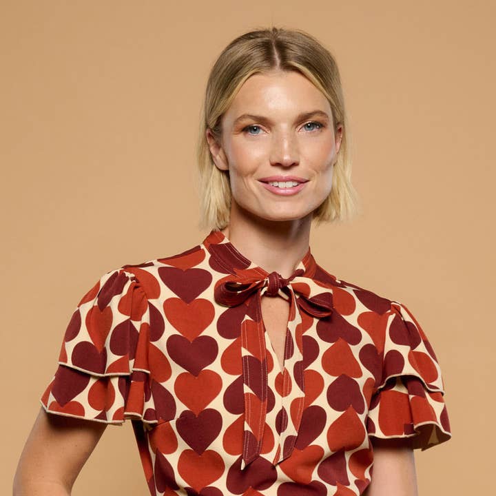 EBUSSUS HAUT pour la vente par Minueto