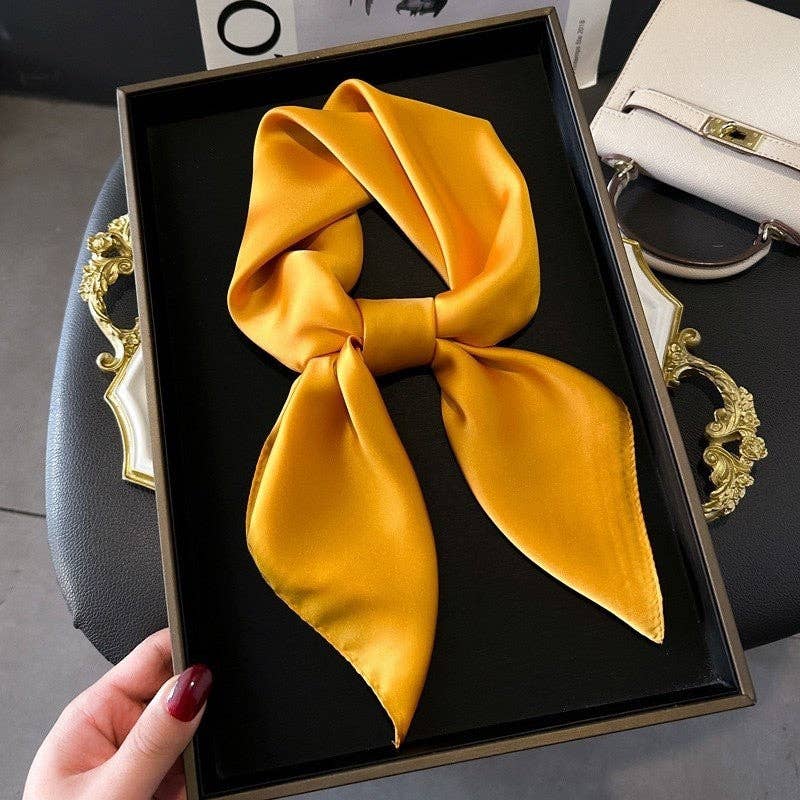 OceanusSwim – Engroshandel Tørklæde - Dame – Ensfarvet silketørklæde i kvadratisk form7