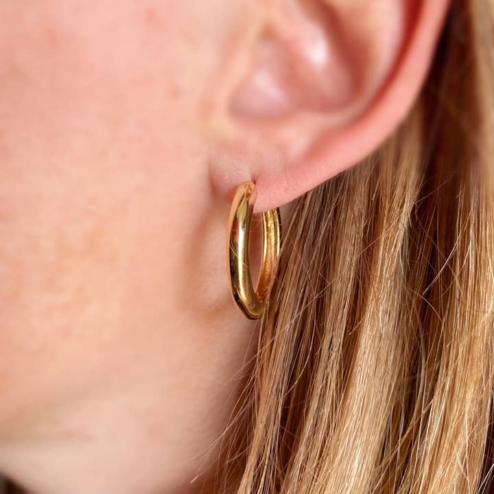 GoldFi - Wholesale Hoop Earrings - 18k Gold Filled Rounded Polished Clicker