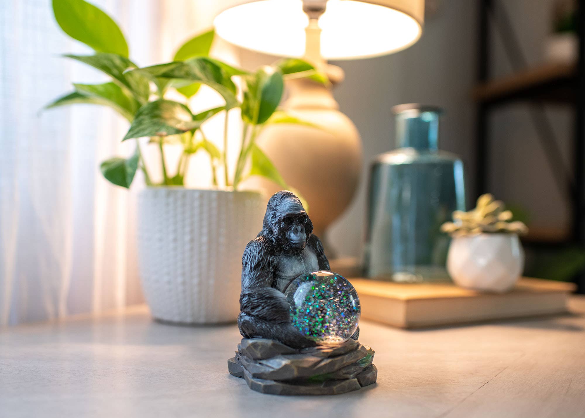 EAST AVENUE - Wholesale Snow Globe - Gorilla Mom and Baby 45MM Snow Globe5