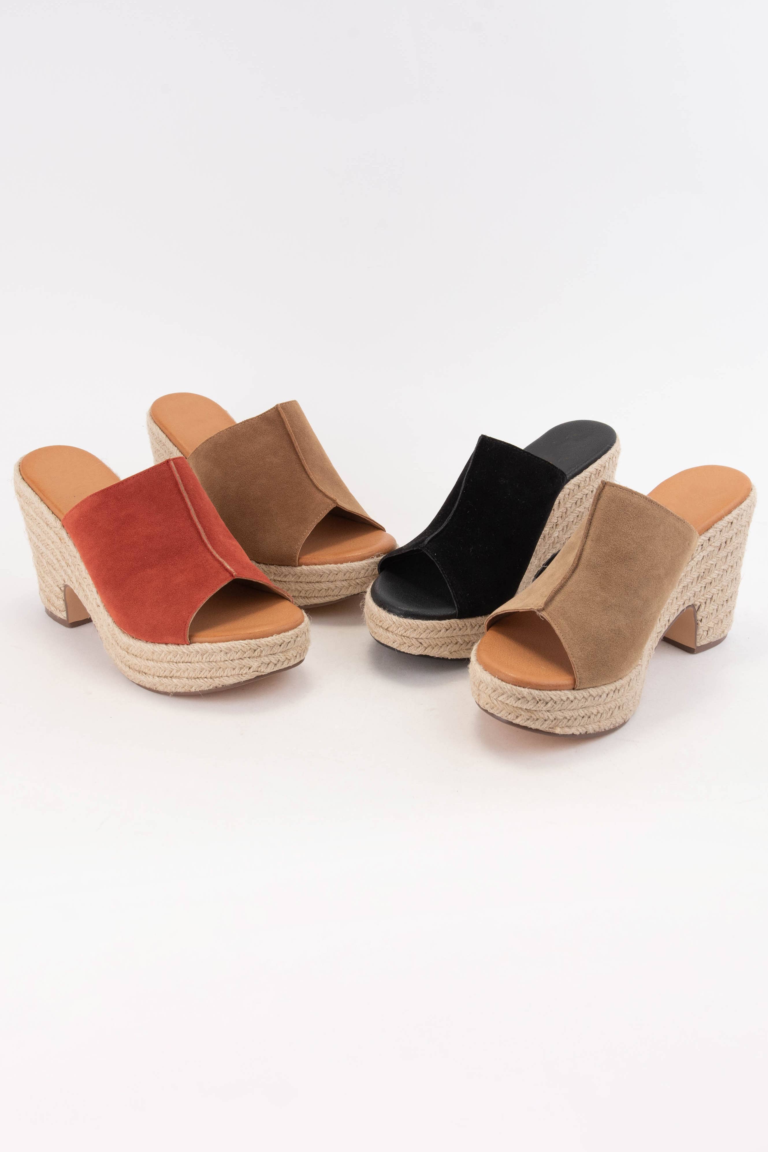 CCOCCI - Vente Chaussures compensées – femme - SANDALE À TALON ESPADRILLE À BOUT OUVERT AVEC PARTIE SUPÉRIEURE AUDACIEUSE4