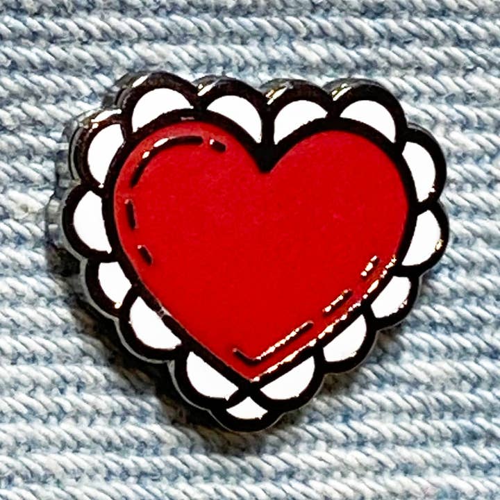Le Cœur de la Saint-Valentin - Flash de Tatouage - Épingle en Émail Dur pour la vente par snacks please
